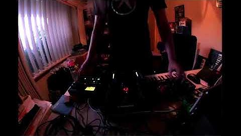 Digitakt + Microbrute [TECHNO][BREAKS]