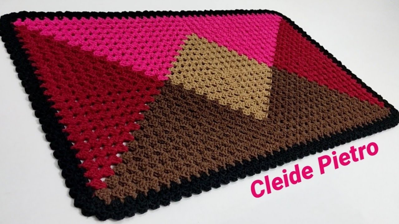 Tapete de crochê em barbante 