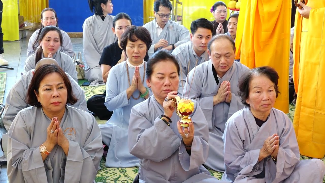 ĐẠI LỄ TRAI ĐÀN tại Nghĩa Trang A1 Điện Biên Phủ do bà Lê Cao Quỳnh Thư đại diện CT CPTMDV BMG | P4