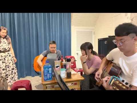 Hush 衣櫃歌手