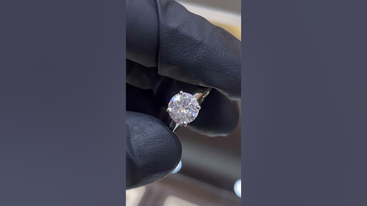 Moissanite vs Diamond (WHAT’S THE DIFFERENCE⁉️)