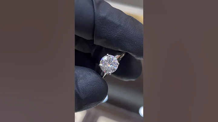 Moissanite vs Diamond (WHAT’S THE DIFFERENCE⁉️) - DayDayNews