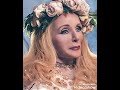 الشحرورة صباح قالو عني مجنونة