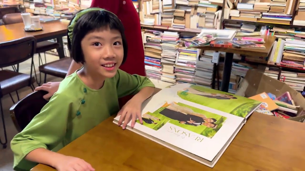 Đi chơi Tết - Mặc Áo Dài Chụp Hình cùng Phương Phương nào các bạn ơi 🥰