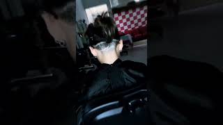 Corte Feminino Nuca Raspada Com Risquinho