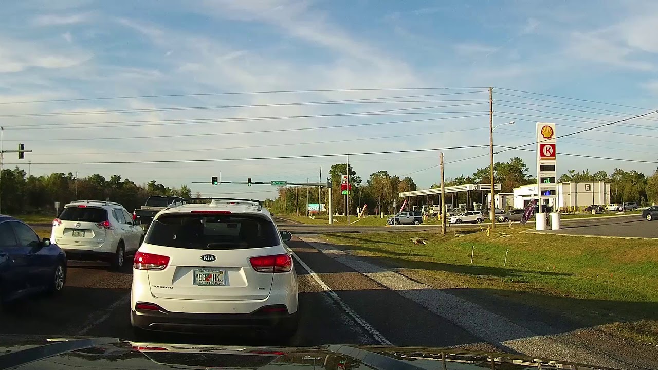 Driving through Homosassa Springs, Florida