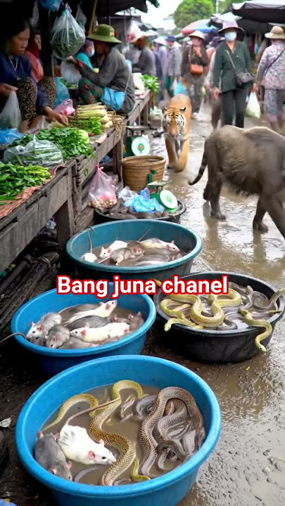 pasar yang sangat aneh
