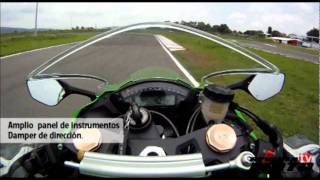 Revista Moto  //  Kawasaki Ninja Zx 10R - 2011