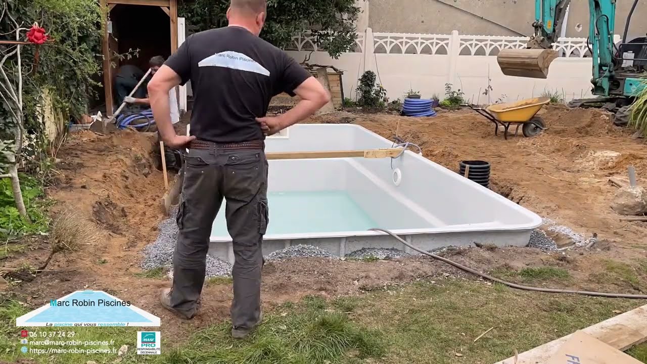 Mercredi 22 Mars 2023,  livraison 🚛 🏠 d'une piscine modèle STAR 5 à Pessac (33).