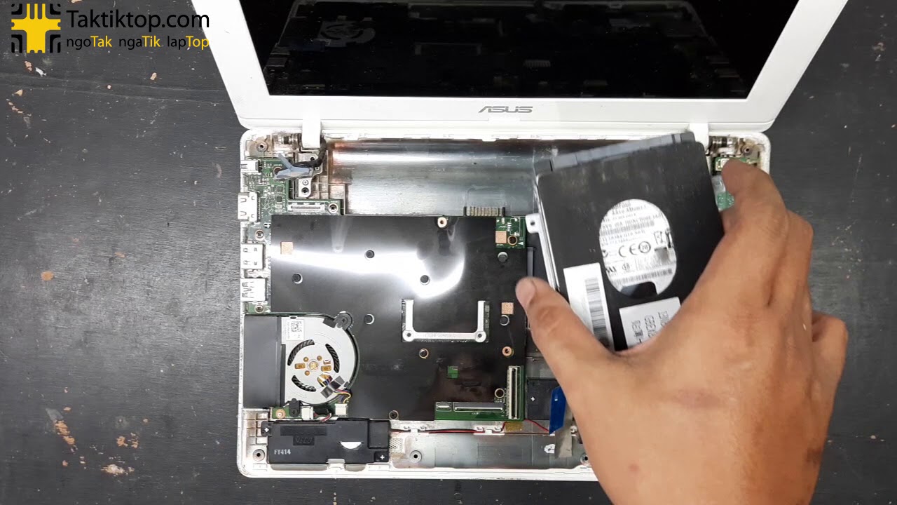 ASUS X200CA Take Apart and ReAssembly (Nothing Left) - YouTube