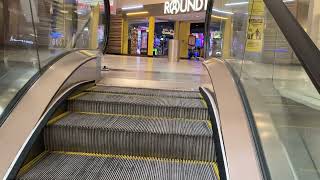 Holyoke, MA: Westinghouse Food Court Escalators outside Burlington @ the Holyoke Mall at Ingleside