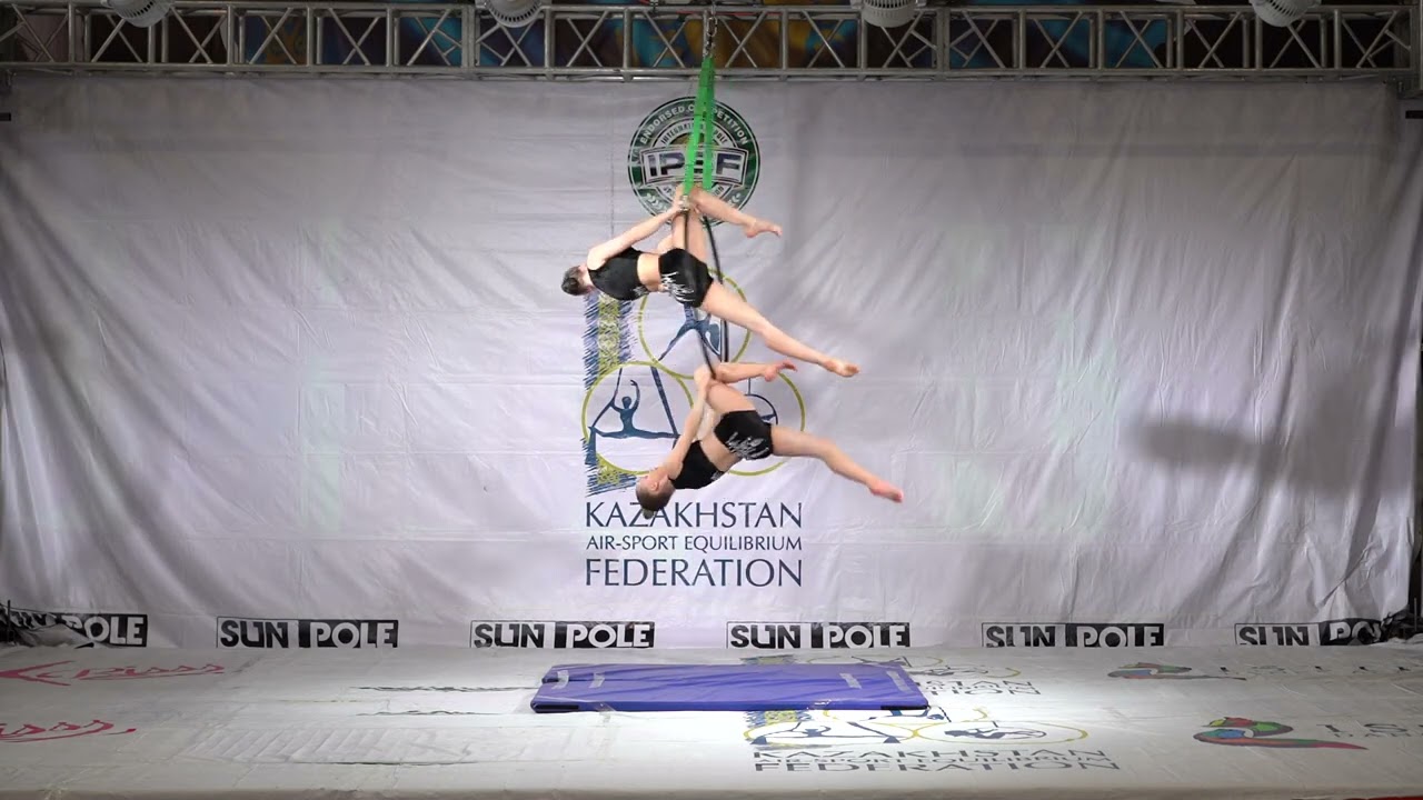 Arakelova Yeva & Nossova Arina (Tiny Birdy, Almaty, Kazakhstan)