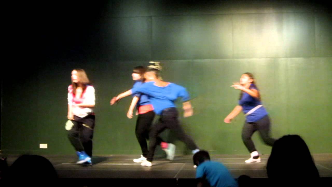 baile hip hop naked - YouTube