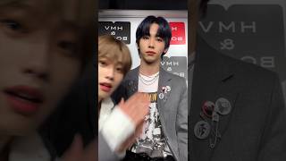 에이밍 냥줍할래요? #꽁꽁얼어붙은한강위로고양이가걸어다닙니다