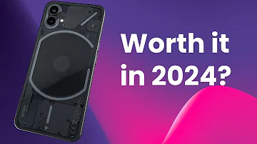 Flashing, Lights! - Nothing Phone (1) - Worth it in 2024? (Real World Review)