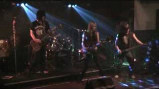 So4 live at the Wellselley Inn   Katies Got A Gun and Wasted