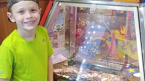 Boy vs Coin Pusher live Stream!! | Joshua Bartley