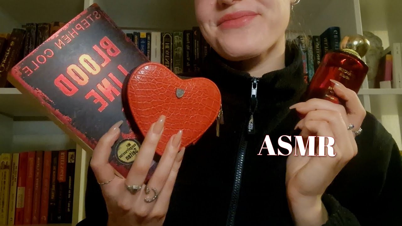 ASMR Red Triggers❤️| tapping, scratching and more