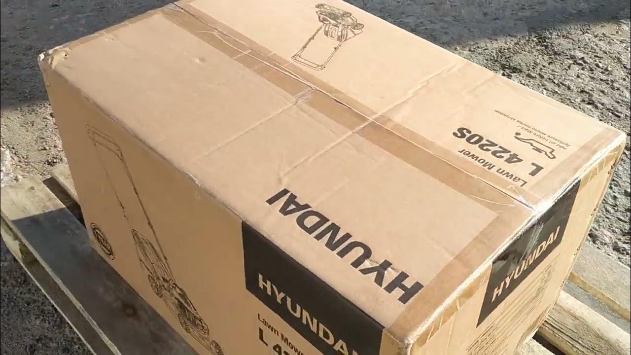 HYUNDAI L 4220S - YouTube