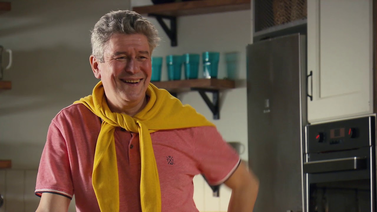 KUCHNIA CAROLINE, Torben Betts, reż. Jarosław Tumidajski - trailer, Teatr Współczesny w Warszawie