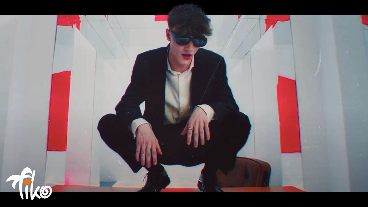 Смотреть «Jayden - Catch a Vibe (Official Music Video)» на YouTube Смотреть «Jayden - Catch a Vibe (Official Music Video)» на YouTube