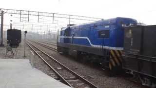 [HD]2013/02/28@7201次貨物列車(本務機R40) 嘉義站駛離