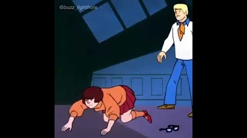 Velma loses her glasses