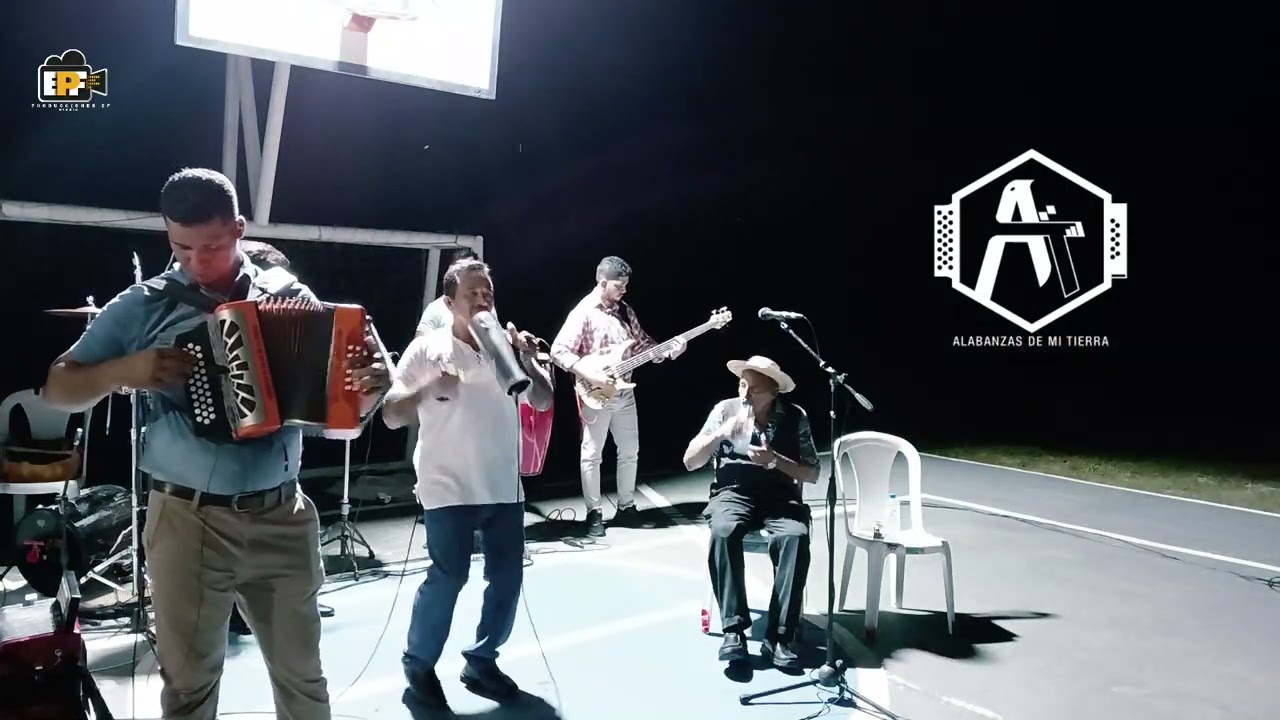 ALABANZAS DE MI TIERRA EN VIVO ..LA ARMADURA DE DIOS..