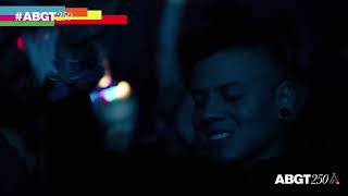 Yotto & Luttrell - Personal Space