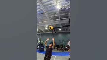 Diving, Blocking, Spiking — This Rally Had It All! 😳🔥🏐