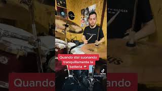 Quando stai suonando la batteria ma… 🥁 INSTA: #gianlugentilesca #batteria