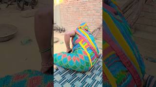 दीदी दीदी सामने वाली पड़ोसन भाग गई#Comedy #funny #shortvideo #comedyvideo2025 #newcomedy🤣😀