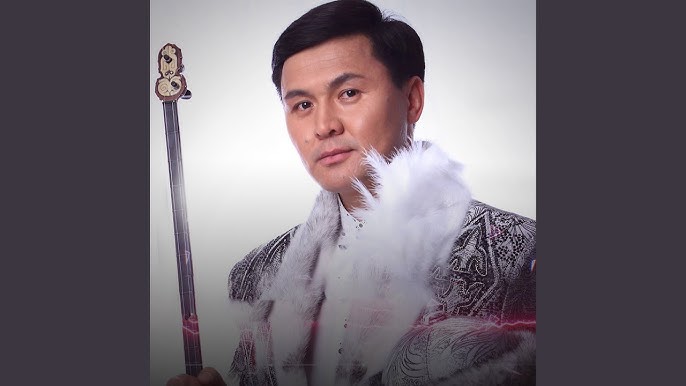 Эмили Ратайковскидің жалаңаш суреттері