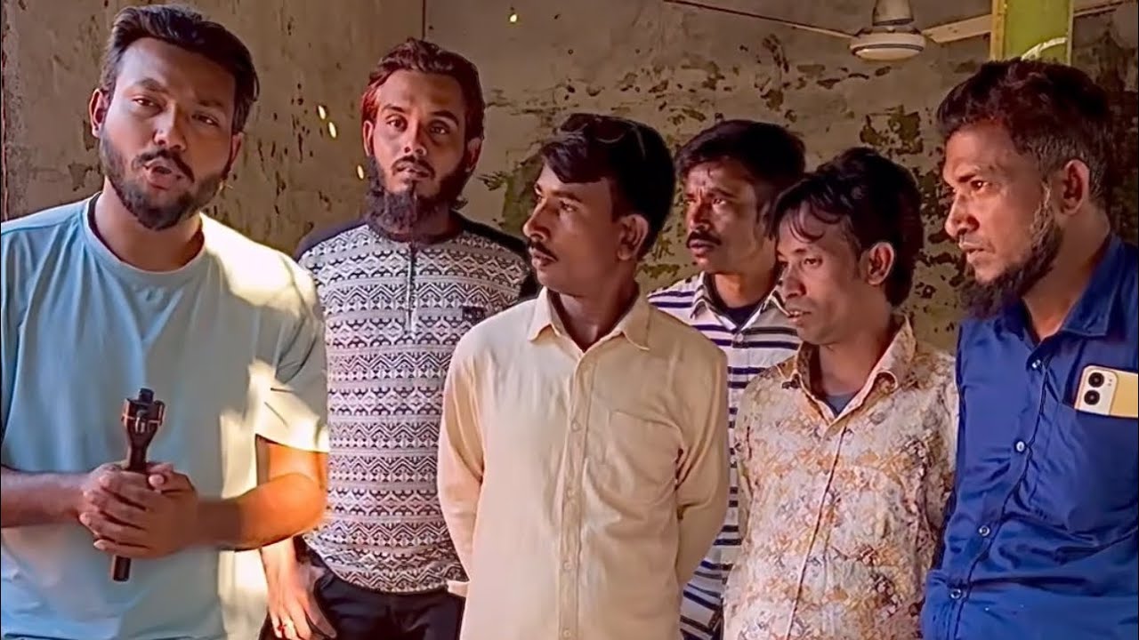 এলাকার পাতি নেতা খাবারের হোটেলে খেয়ে টাকা দেয় না