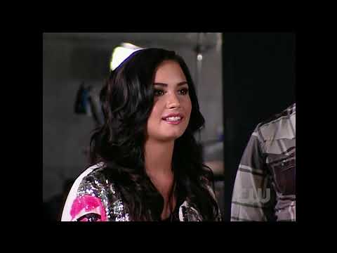 Video: Demi Lovato Uvádí Na Trh Modelování (FOTKY)
