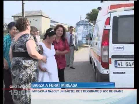 Video: Femeia Se Strecoară în Nunta Fostului Său Partener îmbrăcat Ca Mireasă