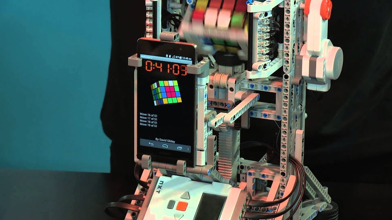 MultiCuber 3 Set Record for Solving a 4x4x4 Rubik