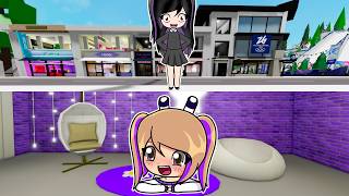 Construí una BASE SECRETA para HUIR de LYNA.EXE en Roblox