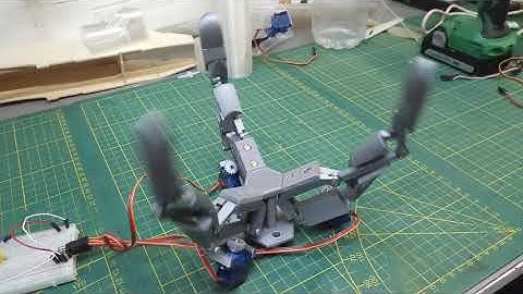 Robot claw with 9 gram lineair Servo.