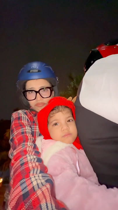 Rayu ko leke gaye park street Christmas lights dekhne🎄🤭 #shorts #minivlog #dailyvlog #christmas