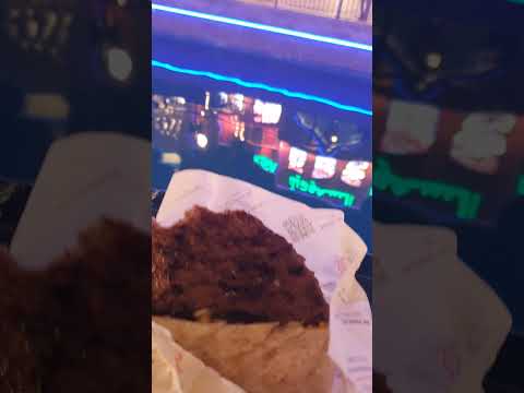 الكباب البوسني مع أجواء القرية العالمية دبي  