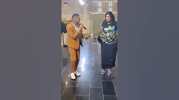 انصاف مدني ترقص مع الفنان عثمان تركي اغاني سودانية مزيكا سودانية حفلات سودانية مشاهير السودان 