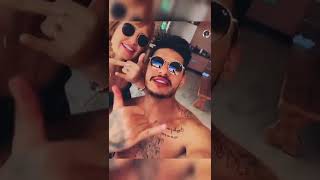 Hungria Cantando Com Sua Namorada casal Tophiphop shorts