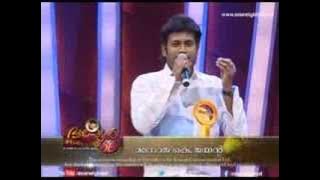 Manoj K Jayan Singing Thira Nurayum
