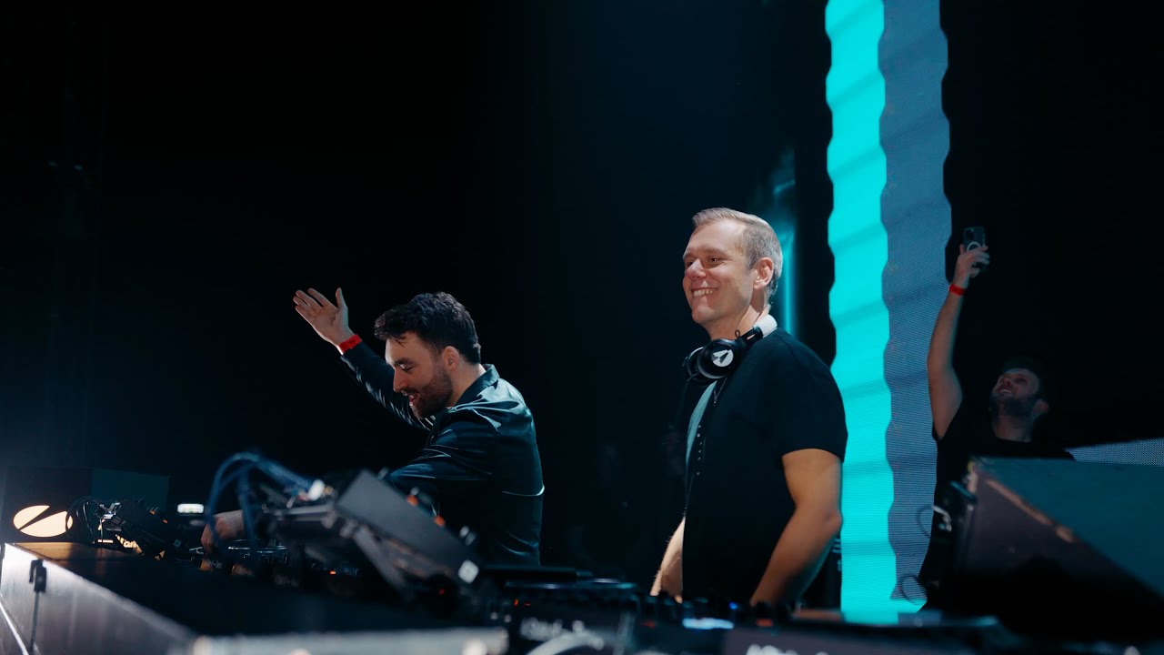 HI-LO B2B Armin van Buuren live at A State of Trance 2024 (Saturday | Area 3) HI-LO B2B Armin van Buuren live at A State of Trance 2024 (Saturday | Area 3)
