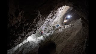 Black Hole Trail - Into The Black -The story behind the adventure