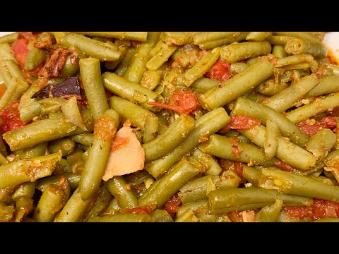 Green Beans With Italian Tomatoes And Bacon