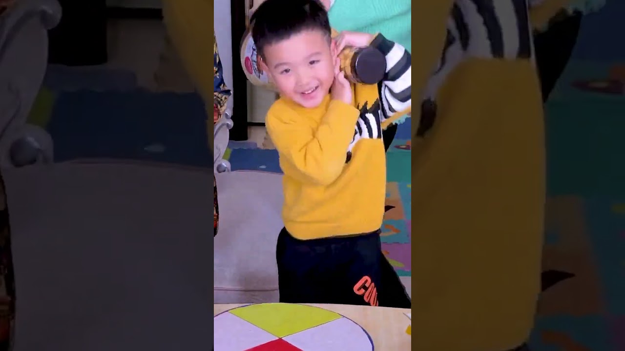 The lucky spin is exciting! Play with family on New Year's Day! 