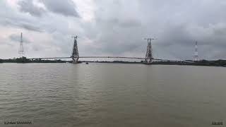 Jambatan baru menyeberangi Sungai Sarawak. Jambatan baru menyeberangi Sungai Sarawak.