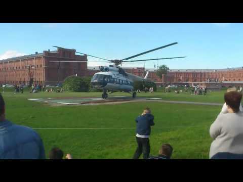 вертолет в Петропавловской крепости